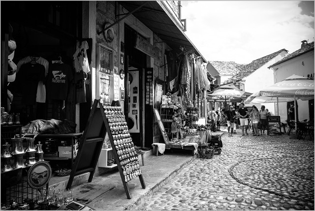  1060084-001-20120811