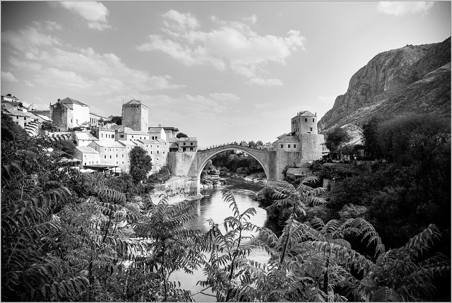  1060123-002-20120811